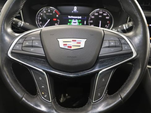 Used 2022 Cadillac XT5 Premium Luxury image 41