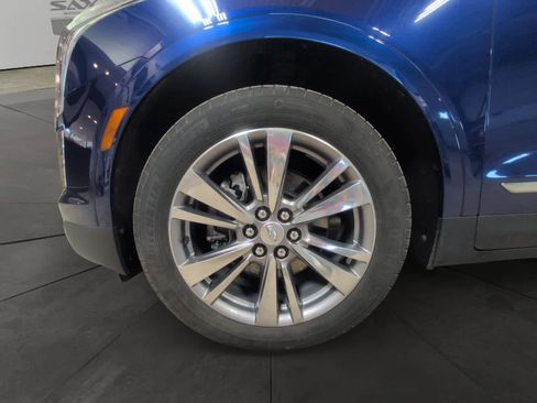 Used 2025 Cadillac XT5 Premium Luxury AWD/4WD image 14