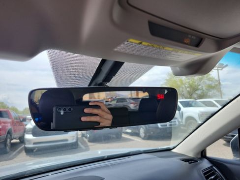 Used 2018 Subaru Outback 2.5i Limited image 31