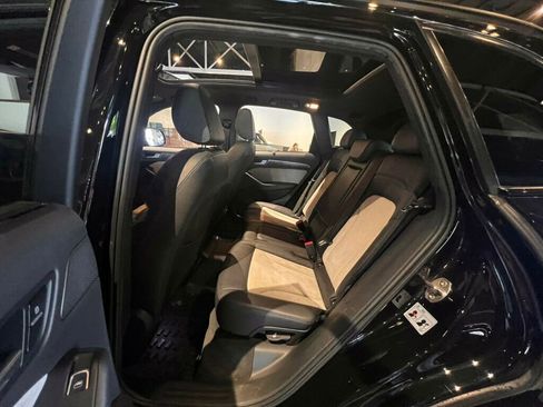 Used 2015 Audi SQ5 Prestige w/ Prestige Package AWD/4WD image 24