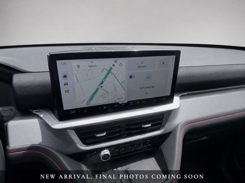 Used 2025 Ford Explorer ST-Line w/ Premium Package RWD image 6