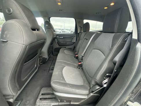 Used 2014 Chevrolet Traverse LT image 22