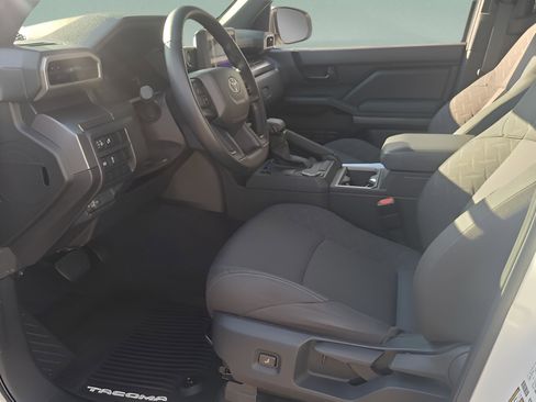 Certified 2025 Toyota Tacoma SR5 image 14