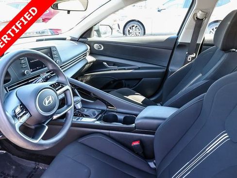 Used 2025 Hyundai Elantra Hybrid FWD image 21