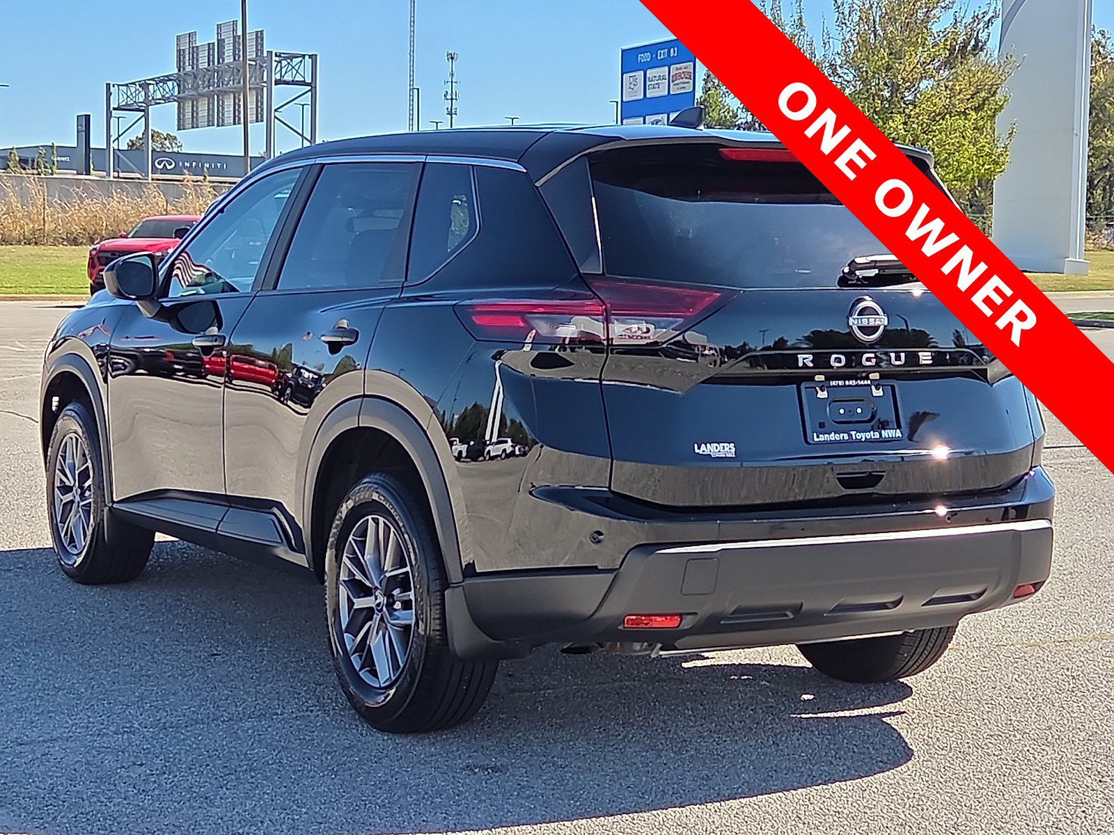 Used 2026 Nissan Rogue S FWD image 4