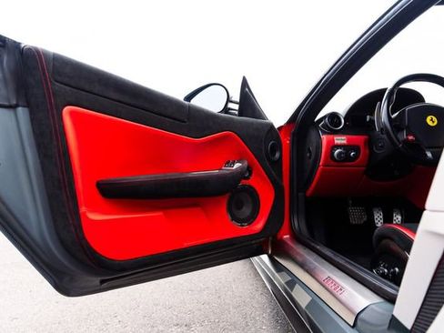 Used 2007 Ferrari 599 GTB Fiorano image 9