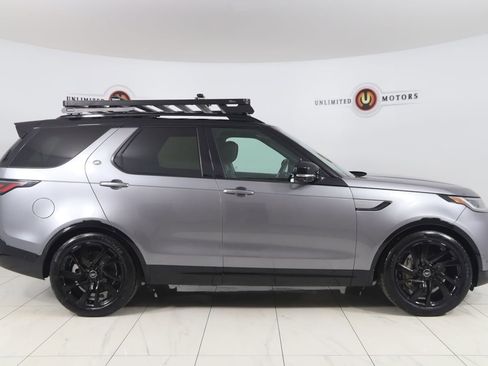 Used 2023 Land Rover Discovery S R-Dynamic AWD/4WD image 2
