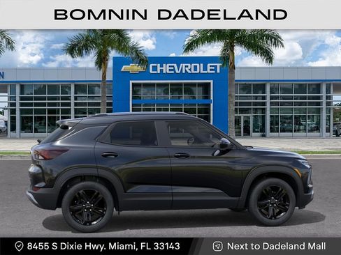 New 2026 Chevrolet TrailBlazer LT w/ Midnight Edition FWD image 6
