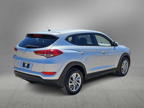 Used 2018 Hyundai Tucson SE image 8