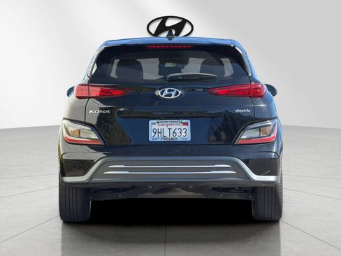 Used 2023 Hyundai Kona SEL w/ Cargo Package FWD image 4