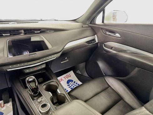 Used 2020 Cadillac XT4 Premium Luxury w/ Driver Awareness Package AWD/4WD image 22