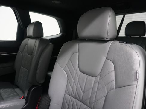 Used 2024 Kia Telluride EX X-Line AWD/4WD image 13