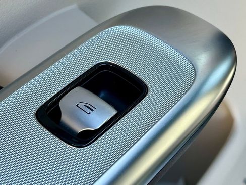 Certified 2026 Mercedes-Benz GLC 300 4MATIC image 30