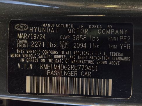 Used 2024 Hyundai Elantra SEL FWD image 33