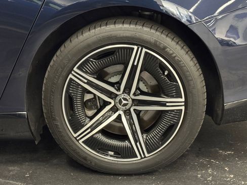 Certified 2023 Mercedes-Benz EQS 580 4MATIC Sedan image 16