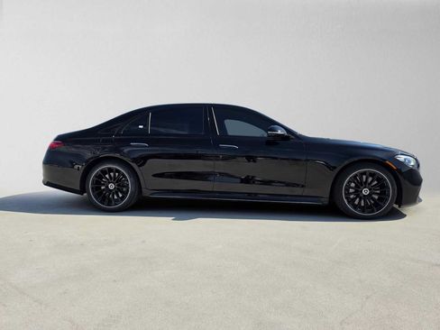 Used 2023 Mercedes-Benz S 500 4MATIC image 2
