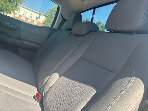 Used 2017 Toyota Tacoma SR w/ SR Convenience Package RWD image 7