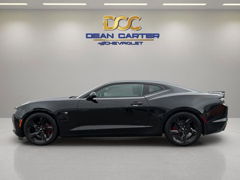 Used 2019 Chevrolet Camaro LT w/ RS Package image 2
