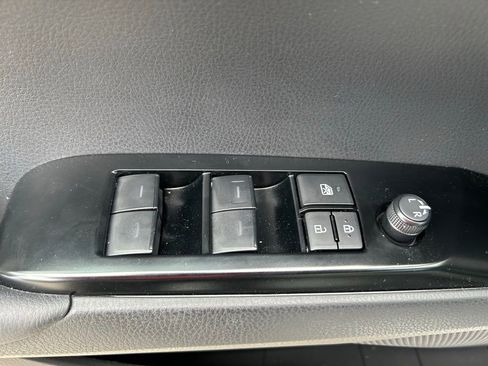 Certified 2025 Toyota Camry SE image 17