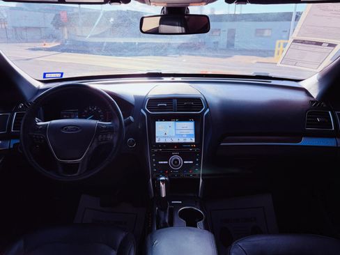 Used 2018 Ford Explorer Limited w/ Equipment Group 301A image 11