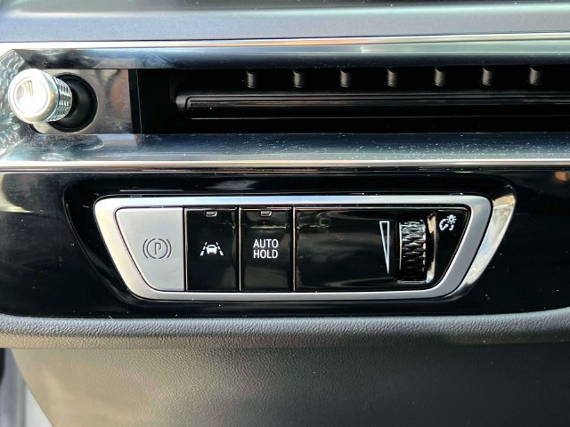 Used 2024 Cadillac Lyriq Tech w/ Driver Assist Package AWD/4WD image 21