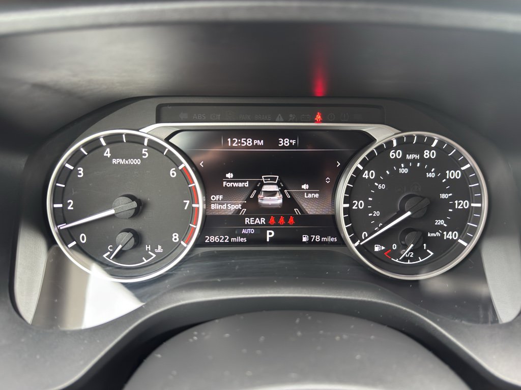 Used 2021 Nissan Rogue SV AWD/4WD image 12