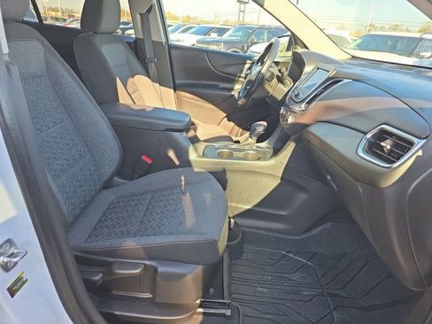 Used 2024 Chevrolet Equinox LT w/ LPO, Floor Liner Package image 20