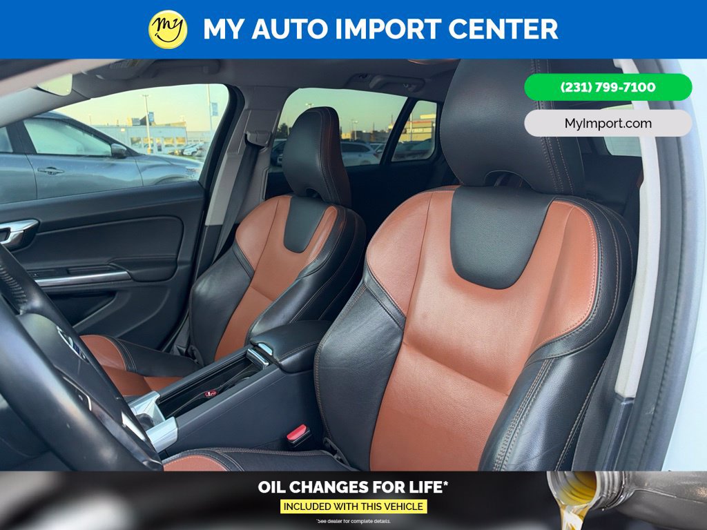 Used 2017 Volvo V60 T5 Cross Country w/ Convenience Package AWD/4WD image 7