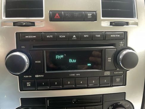 Used 2005 Chrysler 300 C w/ Protection Group II image 16