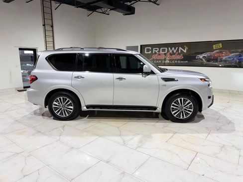 Used 2022 Nissan Armada SL w/ Captain's Chairs Package RWD image 6