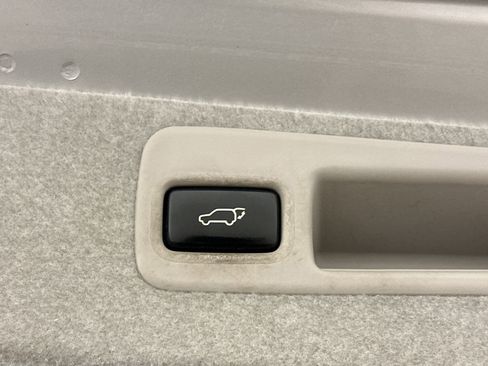 Used 2011 Lexus RX 350 AWD w/ Premium Pkg image 32