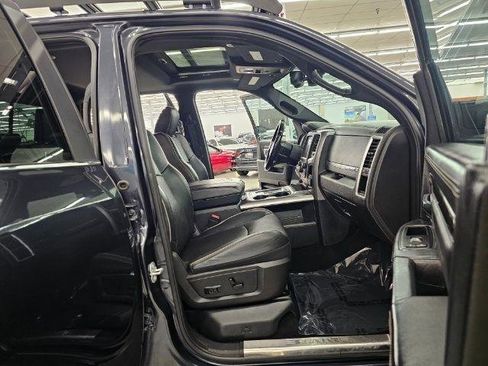 Used 2018 RAM 1500 Limited AWD/4WD image 35