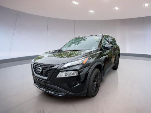 Used 2023 Nissan Rogue SV w/ SV Premium B Package AWD/4WD image 2