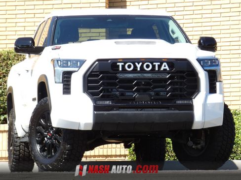 Used 2024 Toyota Tundra Limited AWD/4WD image 5