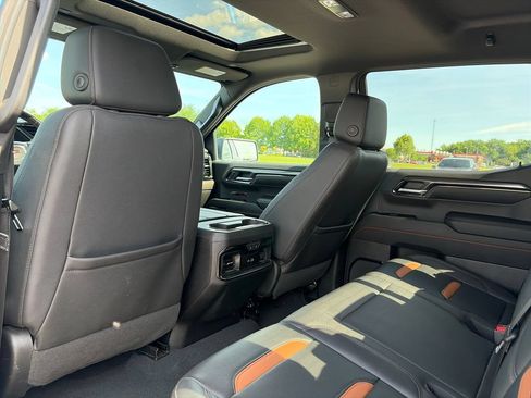 Used 2023 GMC Sierra 1500 AT4 w/ AT4 Premium Package AWD/4WD image 29