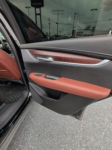 Used 2025 Cadillac XT5 Sportv w/ Technology Package AWD/4WD image 23