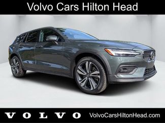 New 2026 Volvo V60 B5 Cross Country Plus w/ Protection Package Premier AWD/4WD video 1
