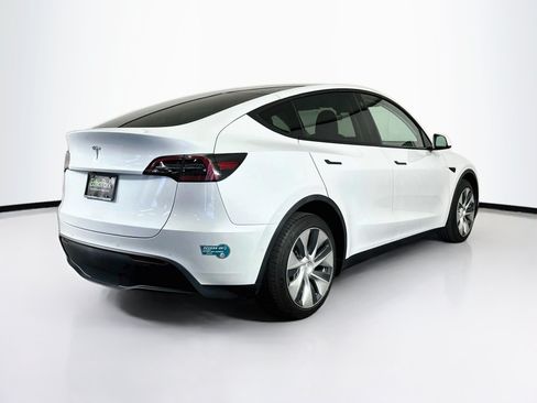 Used 2021 Tesla Model Y Long Range AWD/4WD image 9