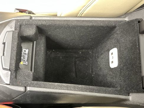 Used 2017 Cadillac XT5 Luxury w/ Driver Awareness Package image 26