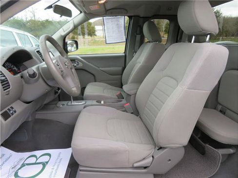 Used 2020 Nissan Frontier S image 4