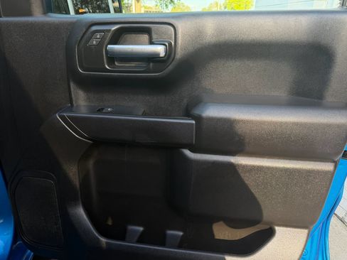 Used 2023 Chevrolet Silverado 1500 Custom RWD image 8