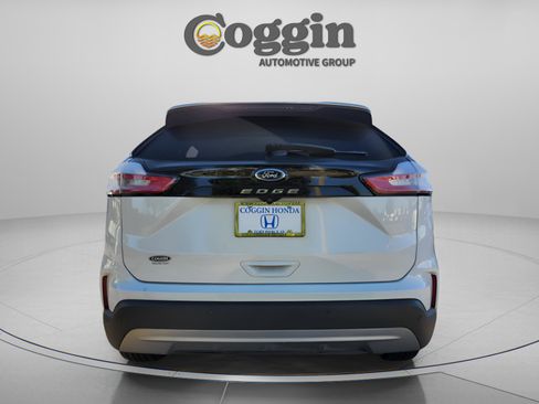 Used 2022 Ford Edge SEL w/ Sport Appearance Package image 4