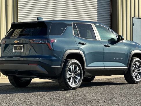 New 2026 Chevrolet Equinox LT image 6