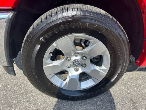 Used 2025 RAM 1500 Big Horn AWD/4WD image 17