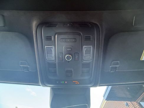Used 2022 Cadillac Escalade Sport Platinum AWD/4WD image 9
