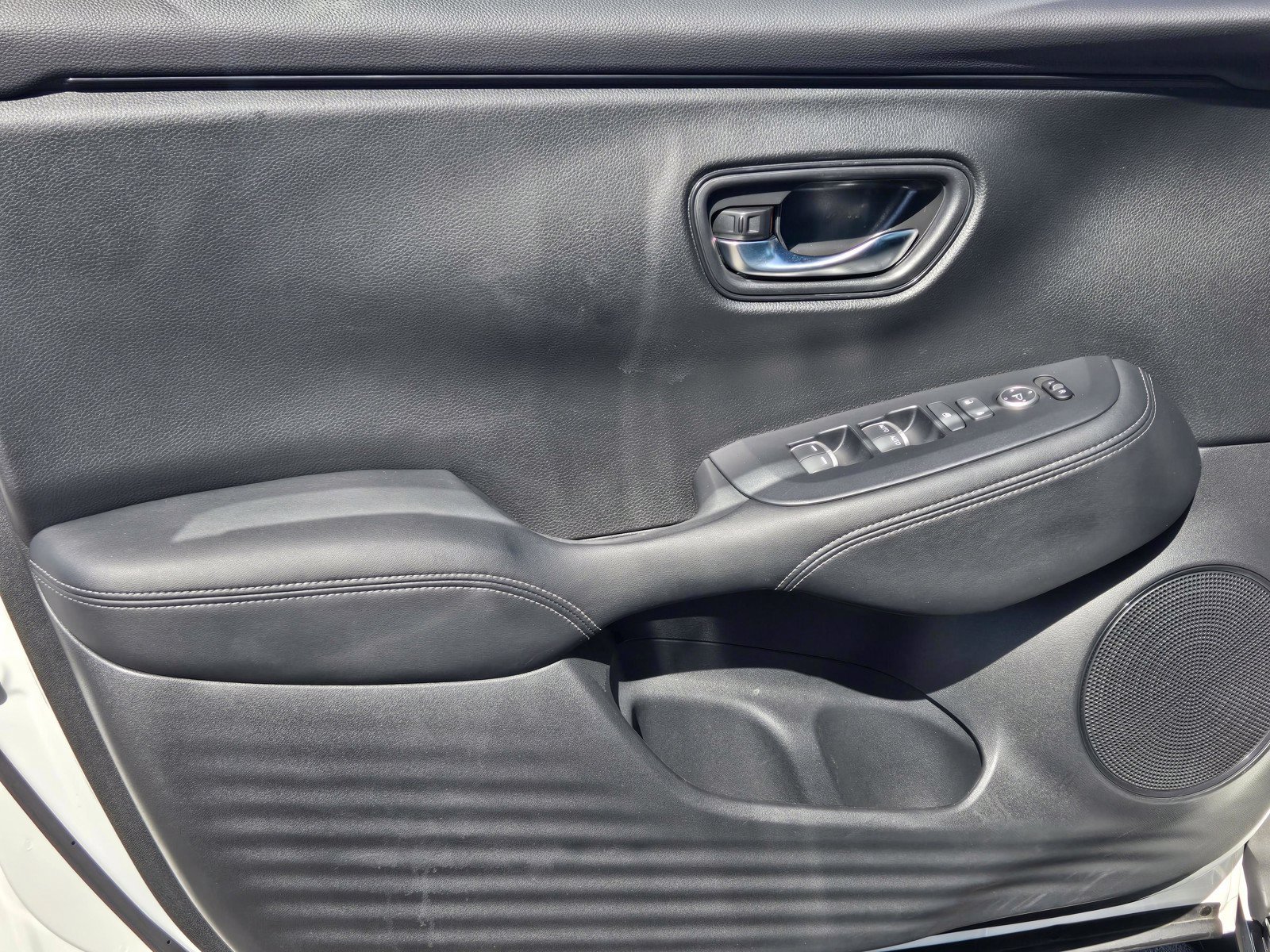 Certified 2024 Honda HR-V EX-L image 16