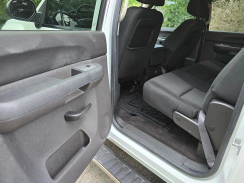 Used 2013 Chevrolet Silverado 1500 LT AWD/4WD image 19