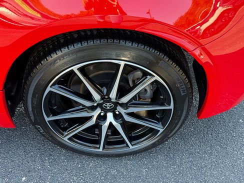 Used 2023 Toyota GR86 Base w/ ALL Weather Mat Package (TMS) image 22