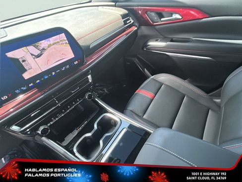 Used 2024 Chevrolet Traverse RS AWD/4WD image 18