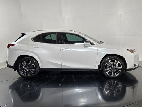 Certified 2025 Lexus UX 300h AWD w/ Accessory Package (P1) image 7